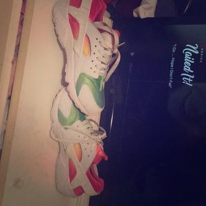 Nike shoes. Color-pink,green,yellow,orange